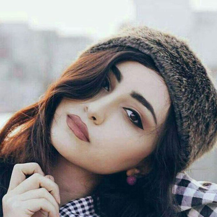 عکس دختر ایرانی با کلاه