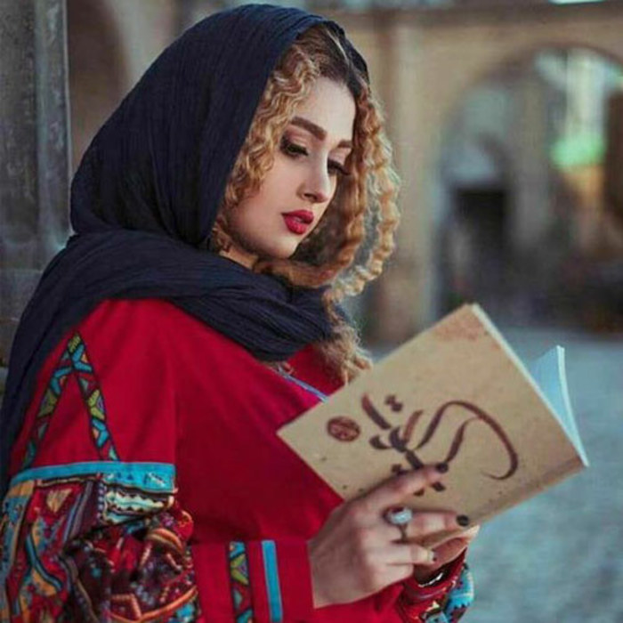 عکس دختر ایرانی با موهای بافته