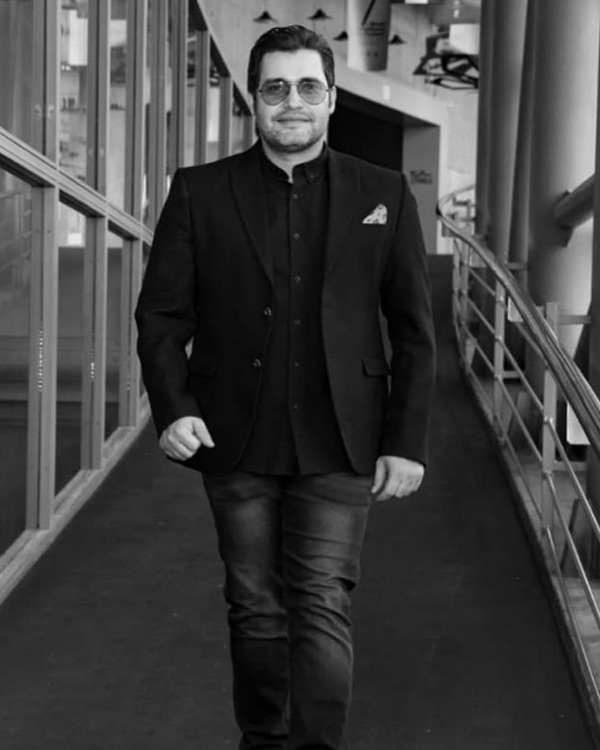 امیرمحمد زند بیوگرافی امیرمحمد زند